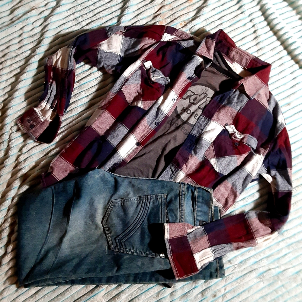MEN'S COASTAL BUTTON UP!!!